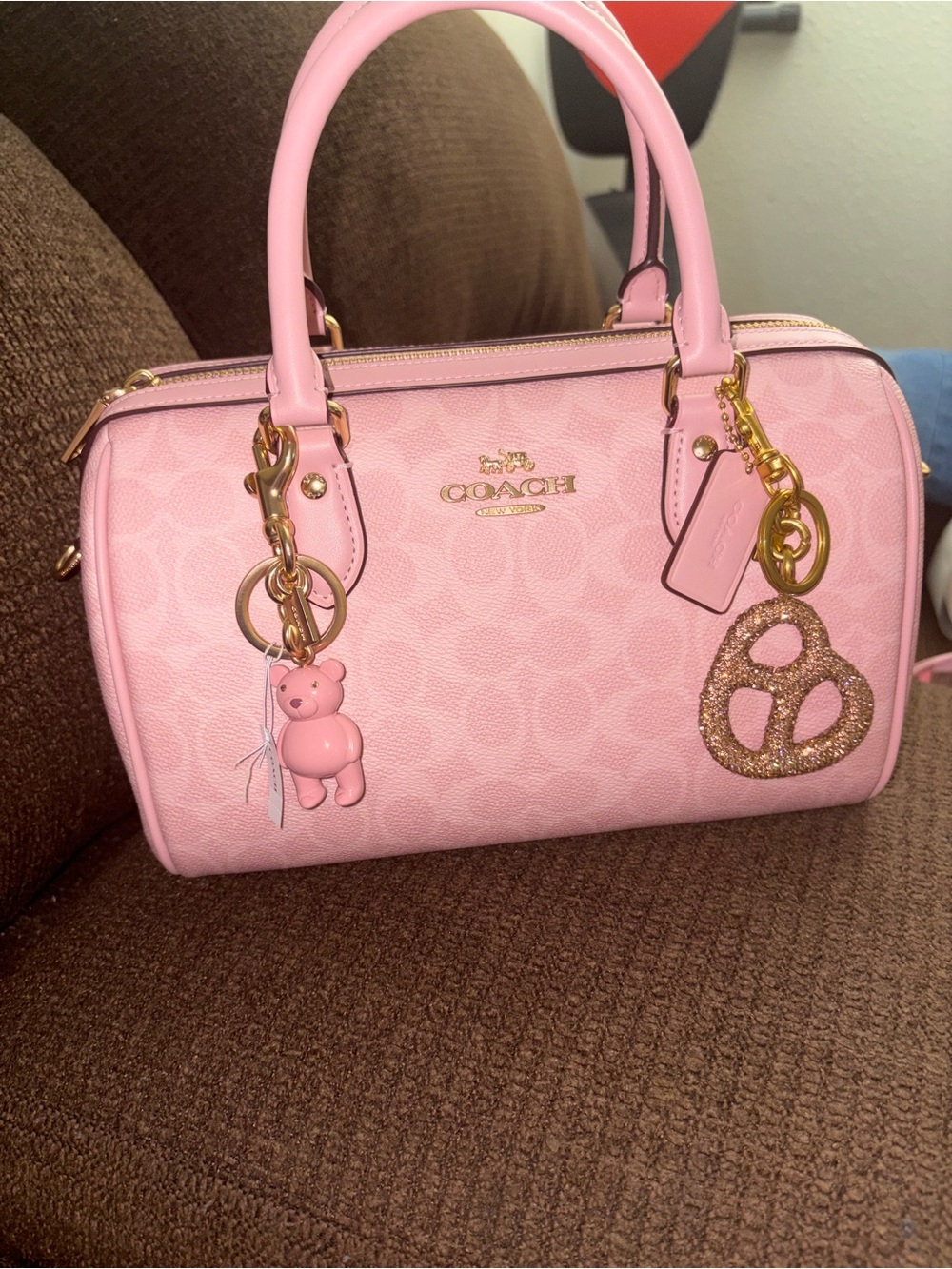 Coach Powder Pink Rowan2025/medium - Picture 11 of 11
